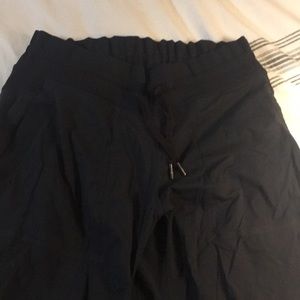 Lululemon capri pants